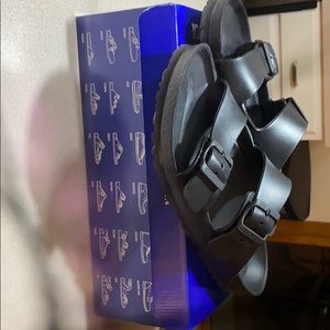 Men’s Size 10 Birkenstock Sandals